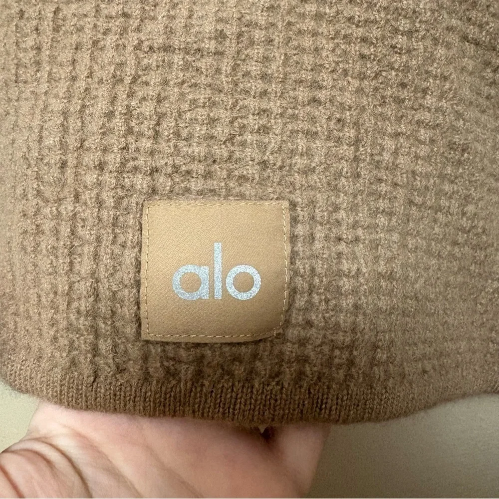 ALO Cashmere Plush Waffle Cropped Long Sleeve Toasted Almond Tan Size Small